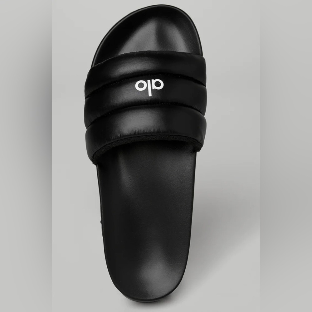 Alo Yoga Cloud It Slide